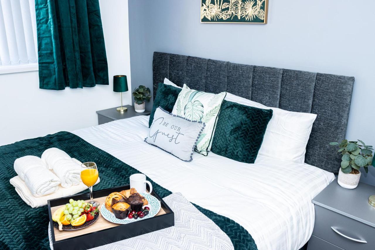 Td Stourb Dudley - Luxurious 3 Bedroom House - Sleeps 7 - Dy1 - Long And Short Stay Brierley Hill Luaran gambar
