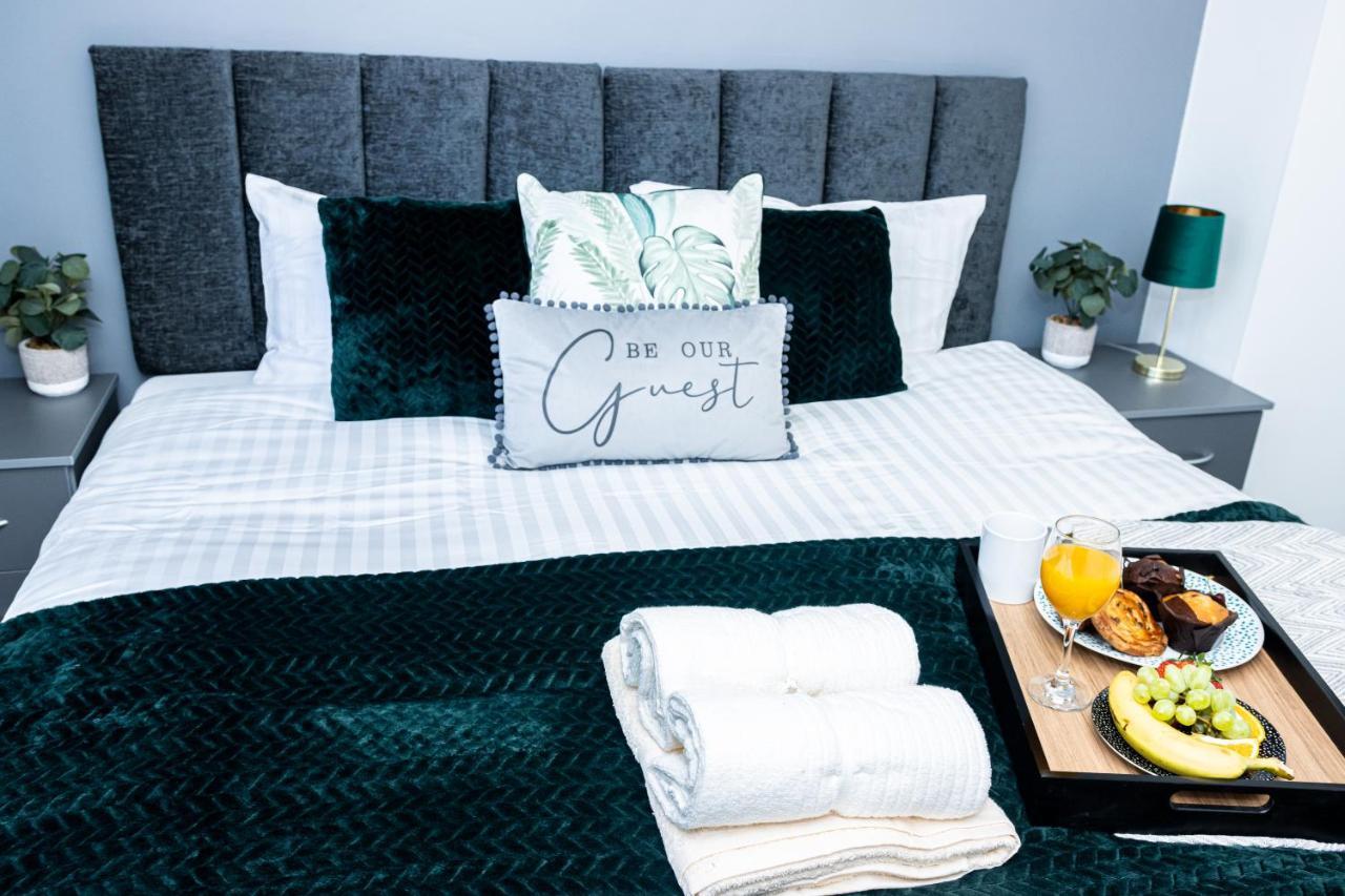 Td Stourb Dudley - Luxurious 3 Bedroom House - Sleeps 7 - Dy1 - Long And Short Stay Brierley Hill Luaran gambar